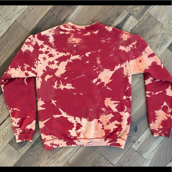 Tie Dye Womans Red Crewneck Sweater Size Small - Picture 13 of 14